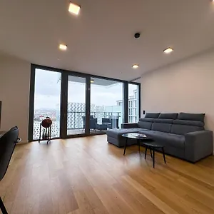 Luxus-apartment Mit Weitblick Apartment