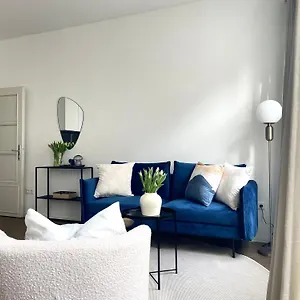 The Blue Viecation Apartment