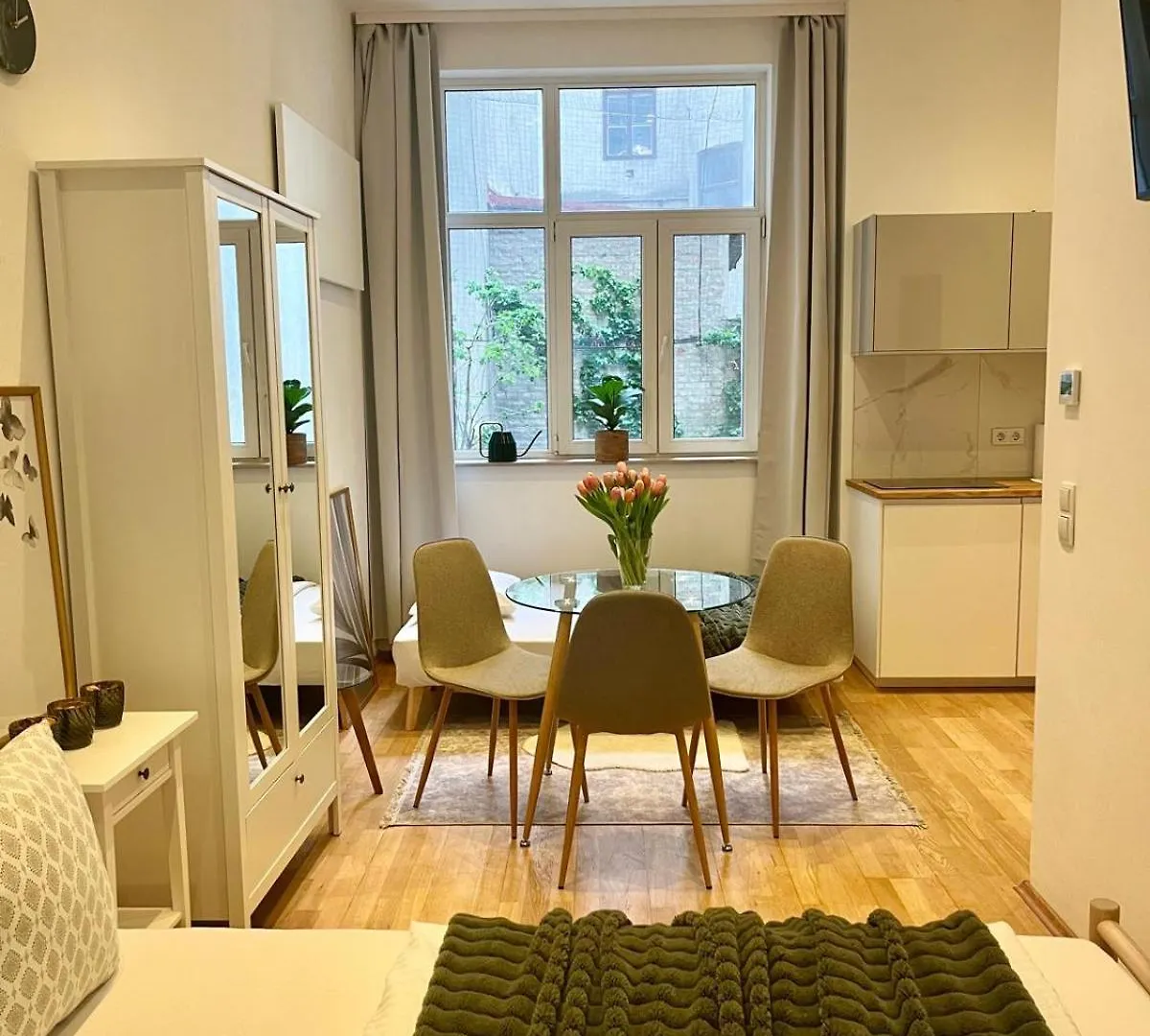 Gemuetliches Studio Apartment contacts